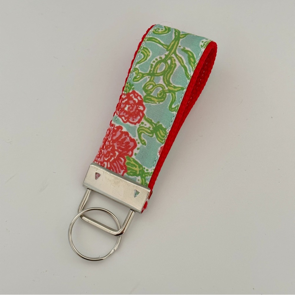 Alpha Chi Omega Lilly Pulitzer Key Fob - Picture 2 of 2